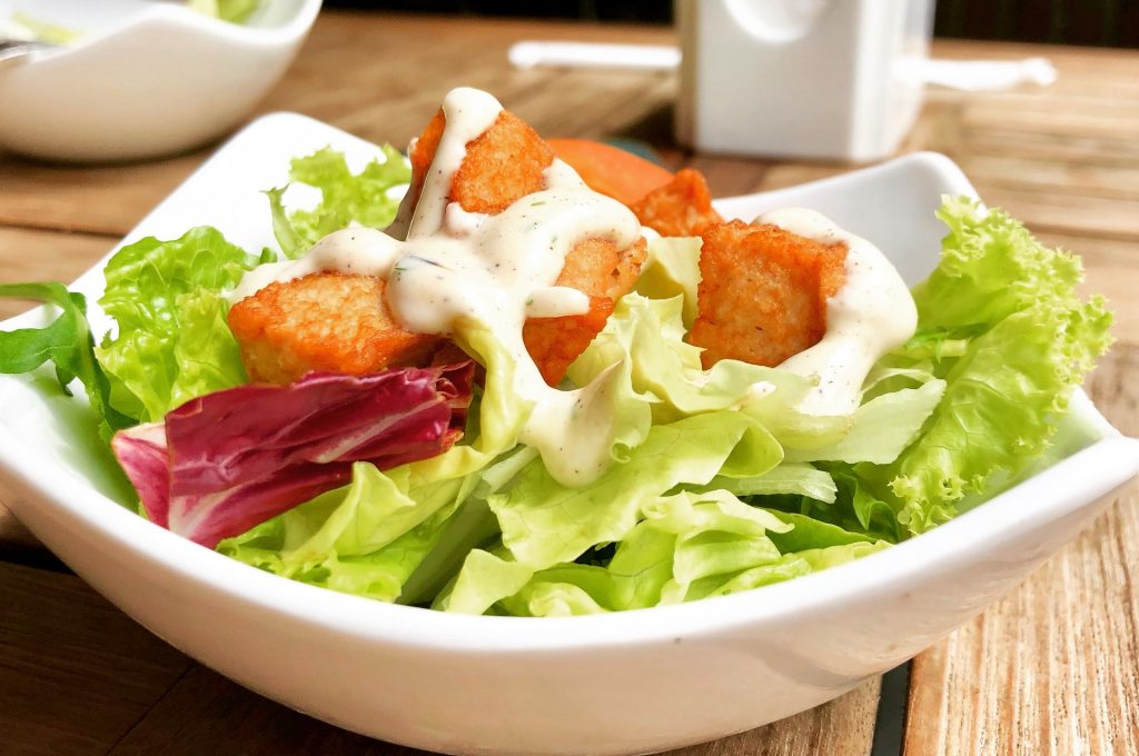 vegetable-salad-on-top-of-white-ceramic-plate-764925